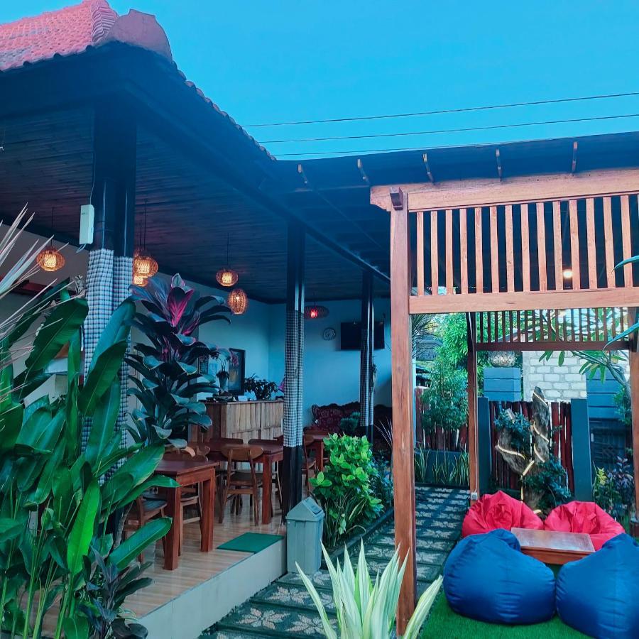 Double'D Hostel Batununggul Extérieur photo
