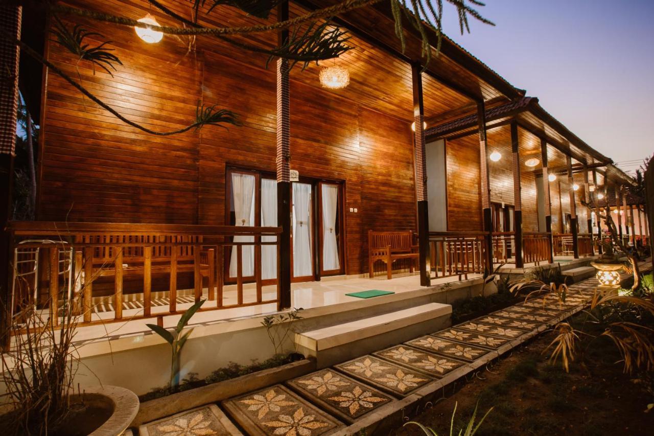Double'D Hostel Batununggul Extérieur photo