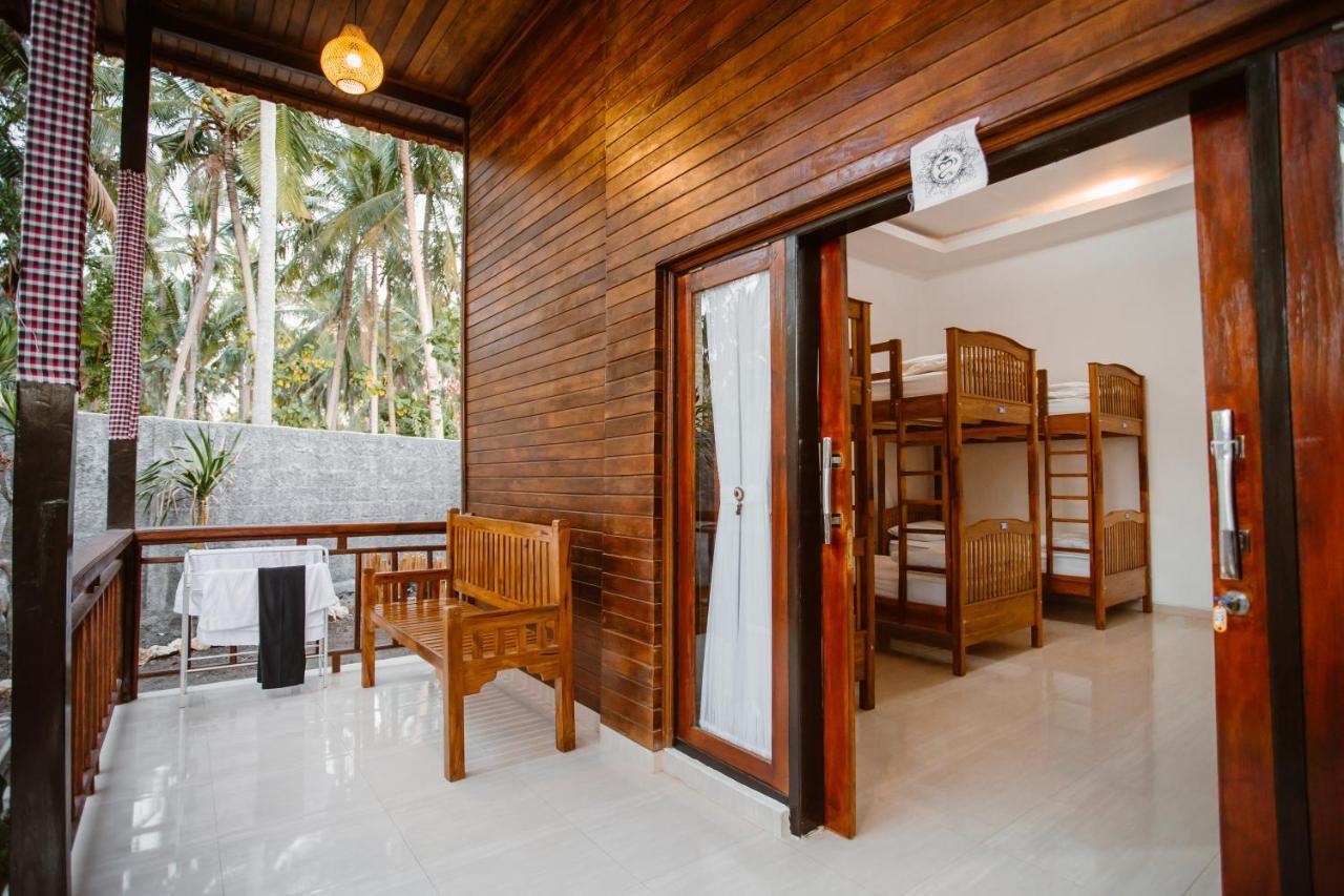 Double'D Hostel Batununggul Extérieur photo