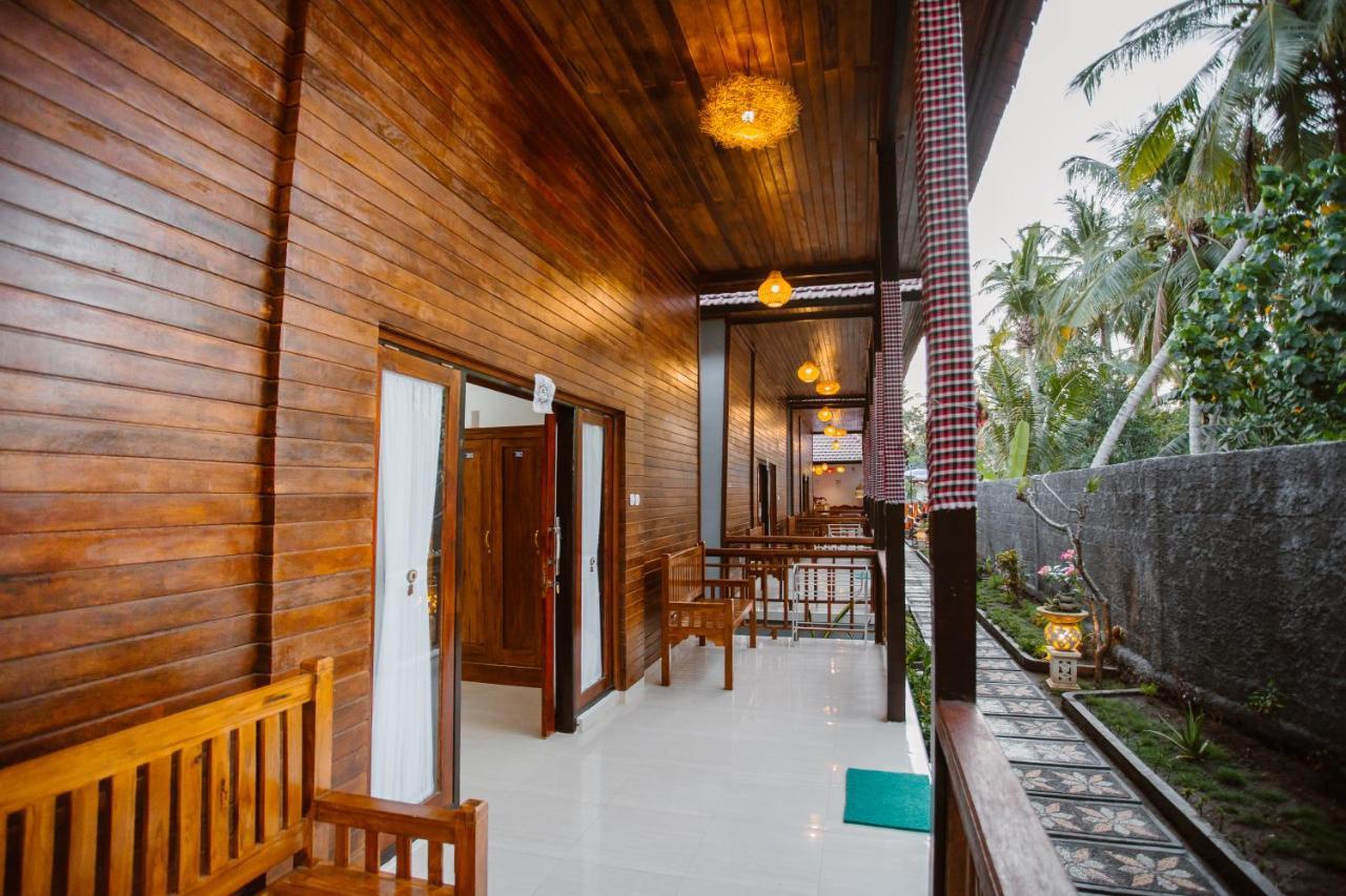 Double'D Hostel Batununggul Extérieur photo