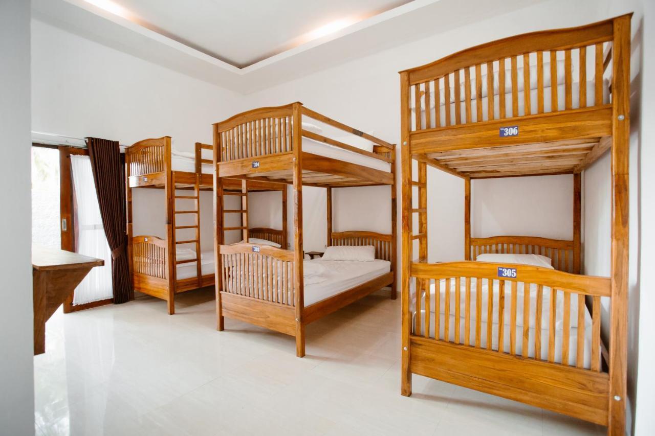 Double'D Hostel Batununggul Extérieur photo