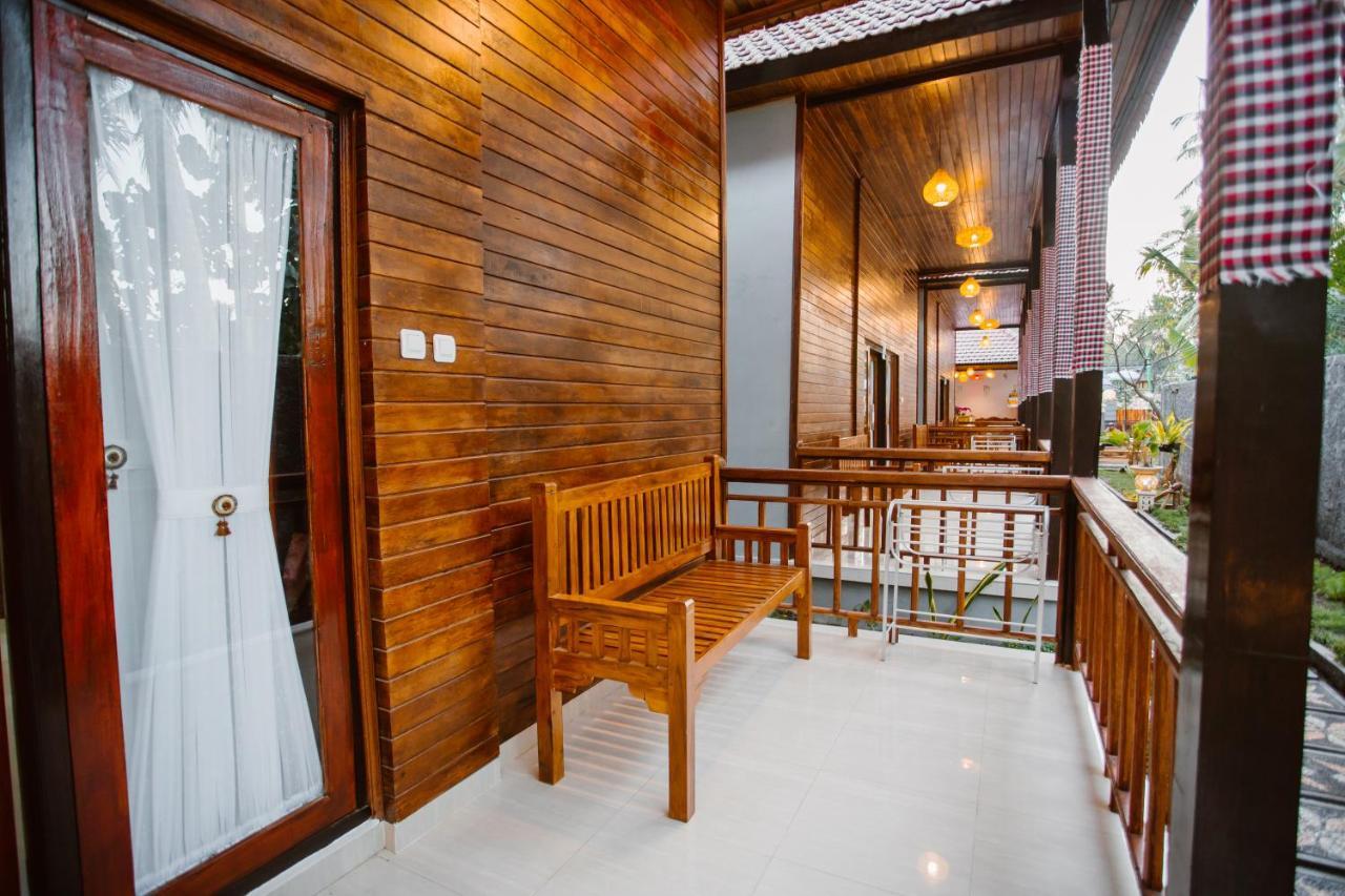 Double'D Hostel Batununggul Extérieur photo