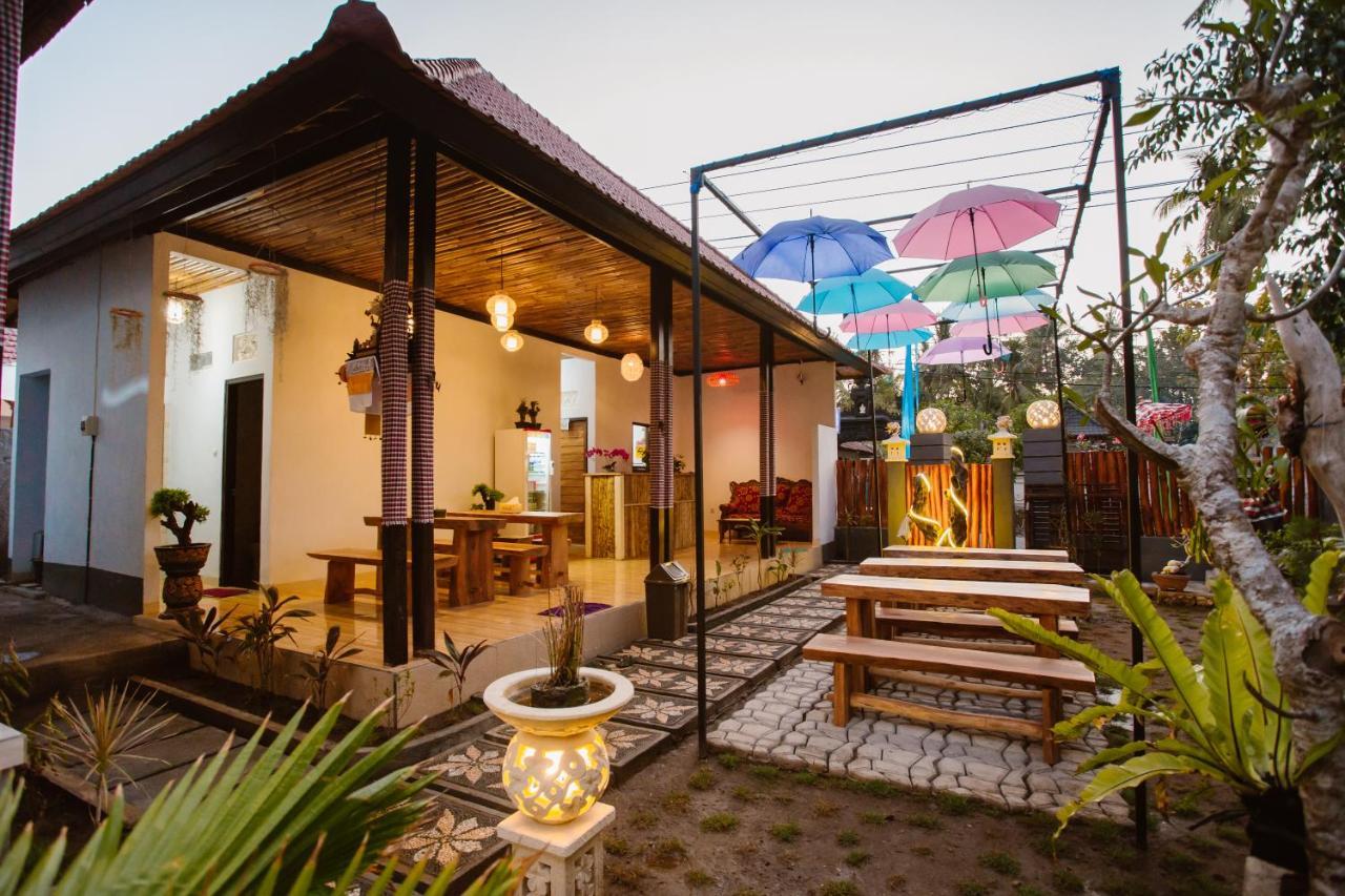 Double'D Hostel Batununggul Extérieur photo